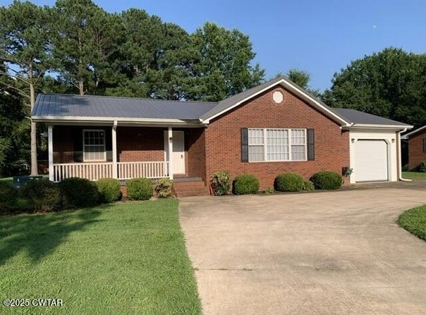 209 Avalon Drive, Paris, TN 38242