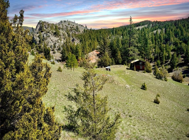 31 Packer Gulch Road, Drummond, MT 59832