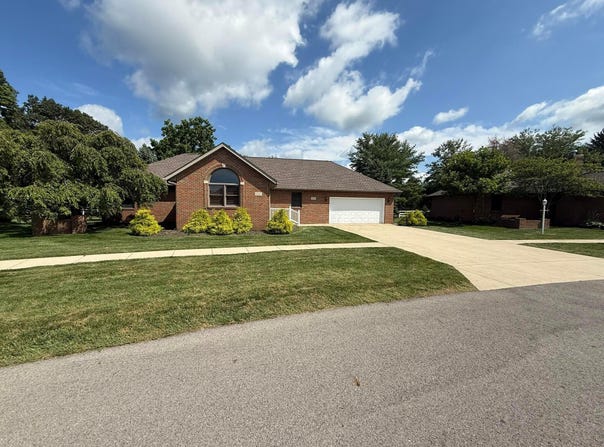 1043 Edinburgh, London, OH 43140