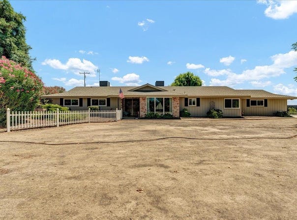 21235 Ave 160, Porterville, CA 93257