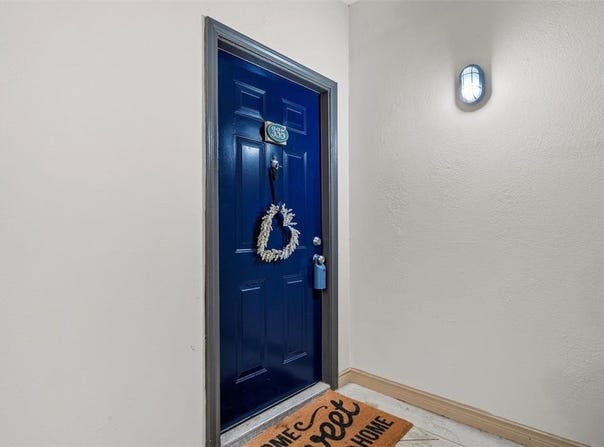 1654 Ascension Bluff Drive, Arlington, TX 76006