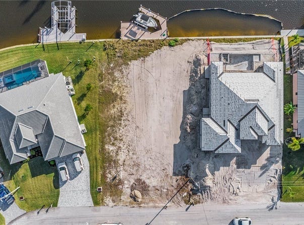907 NW 38th Avenue, Cape Coral, FL 33993