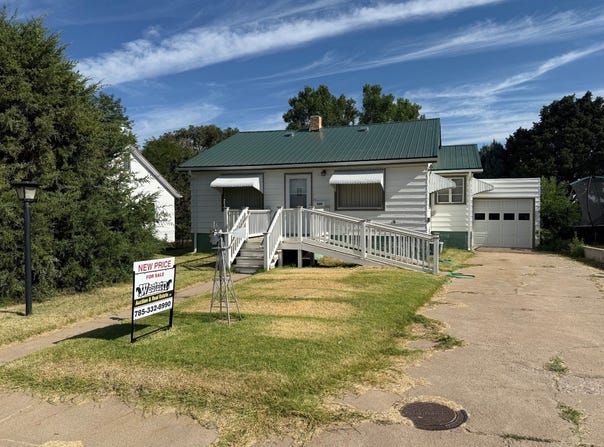 520 E. Second St., St. Francis, KS 67756