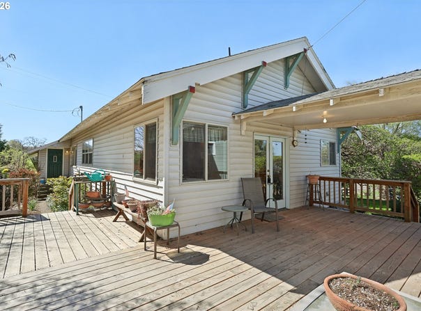 1116 MCPHERSON St, Wasco, OR 97065