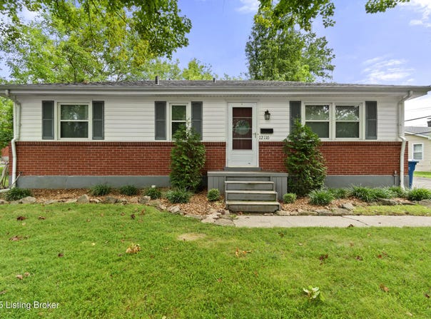 12110 Saint Clair Dr, Louisville, KY 40243