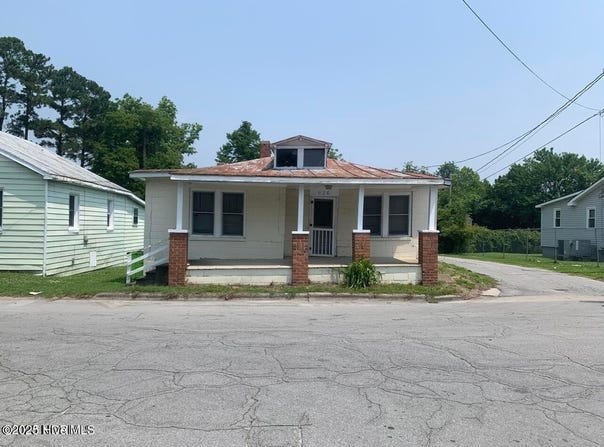 926 Cedar Street, New Bern, NC 28560