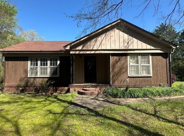 1014 N 3RD ST, Morrilton, AR 72110