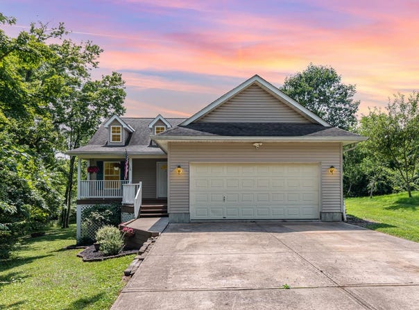 1743 Tali Trail, Lawrenceburg, IN 47025