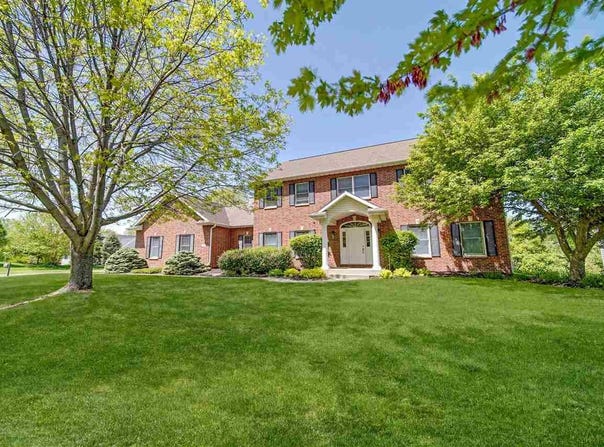 2300 Poplar St, Coralville, IA 52241