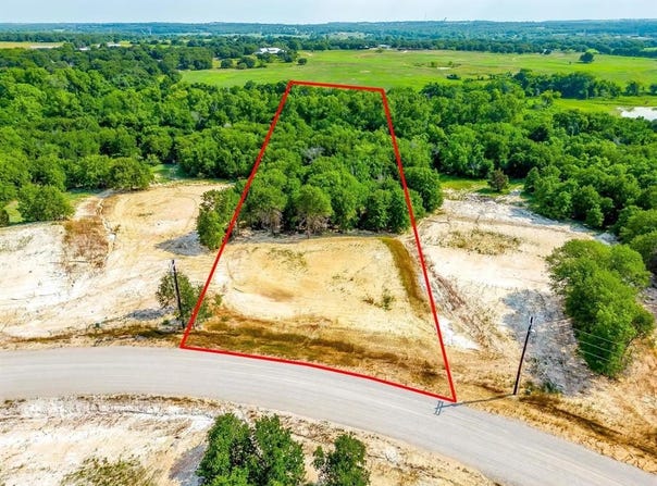 277 Zebrastone Way, Poolville, TX 76487