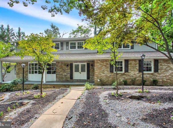 1775 HILLOCK LANE, YORK, PA 17403