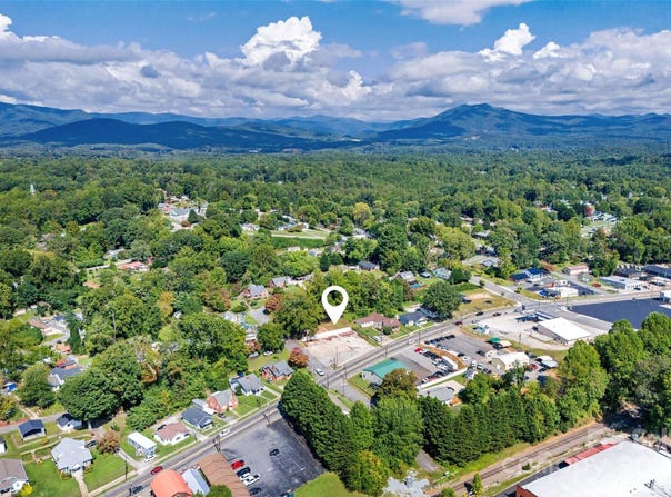 551 E Court Street, Marion, NC 28752