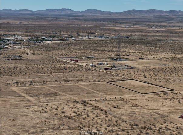 14250 Calico Drive, Dolan Springs, AZ 86441
