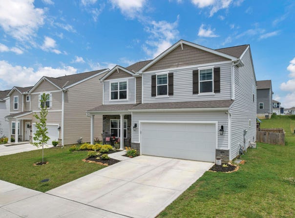 324 Sandburg Drive, Lithopolis, OH 43136