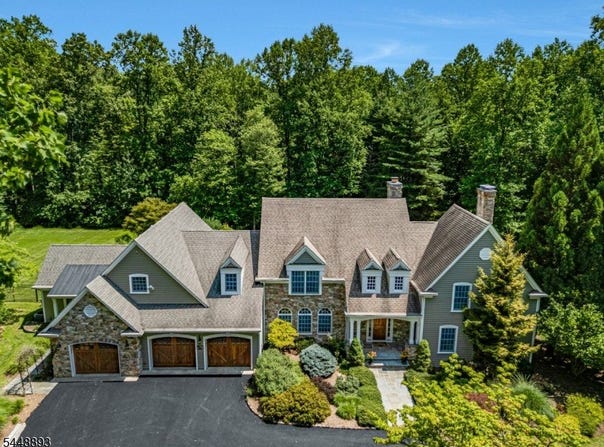 246 Beacon Hill Rd, Washington Twp., NJ 07830-3519
