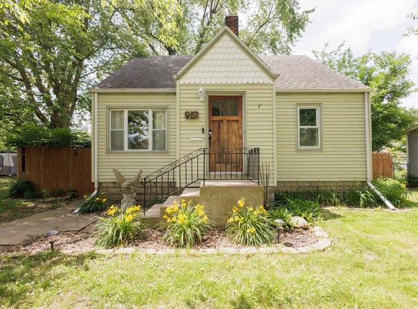 957 S 7th Avenue, Kankakee, IL 60901