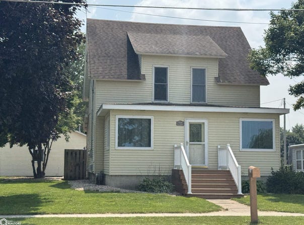 2215 Main Avenue, Clear Lake, IA 50428