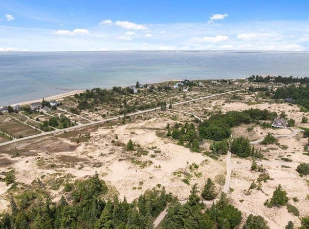 3645 STURGEON BAY SHORE, HARBOR SPRINGS, MI 49740