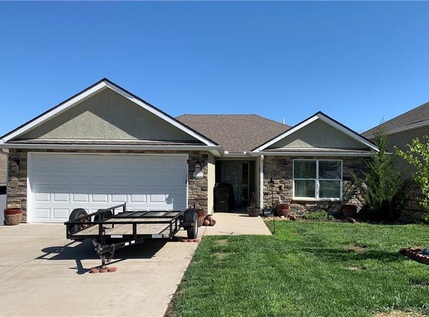903 Ingleside Drive, Pleasant Hill, MO 64080