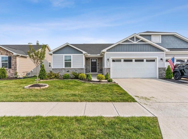 2374 Mcclouds Square, Marysville, OH 43040