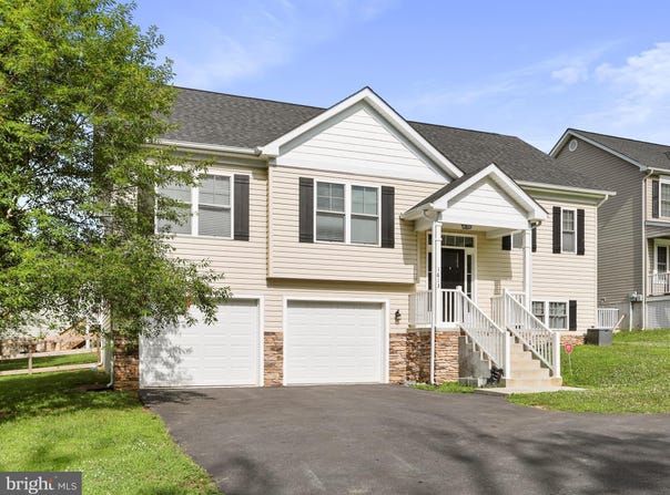 1613 NEEDY ROAD, MARTINSBURG, WV 25405