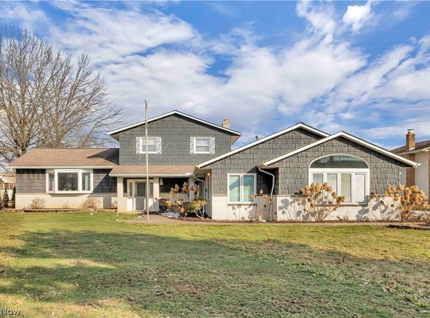 563 N Carpenter Road, Brunswick, OH 44212