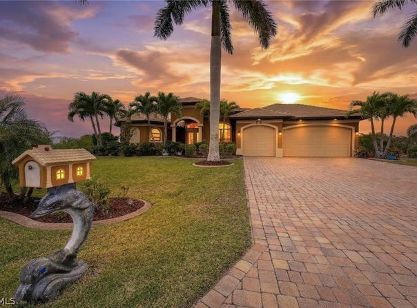 2364 NW 39th Avenue, Cape Coral, FL 33993