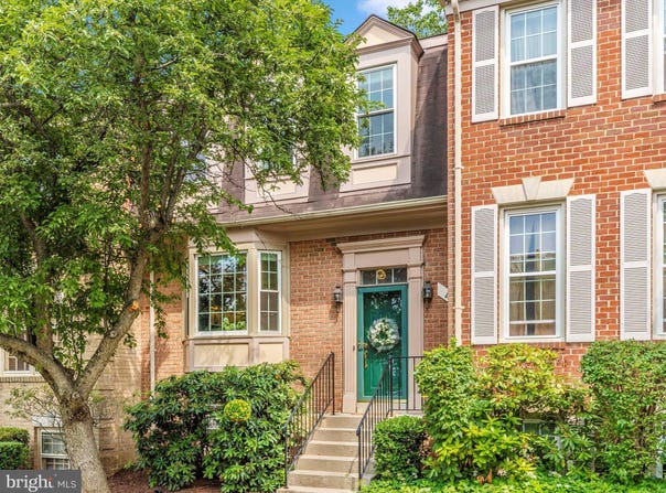 4 CEDARWOOD COURT, NORTH BETHESDA, MD 20852