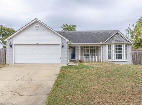 2506 Pearl BLVD, Van Buren, AR 72956