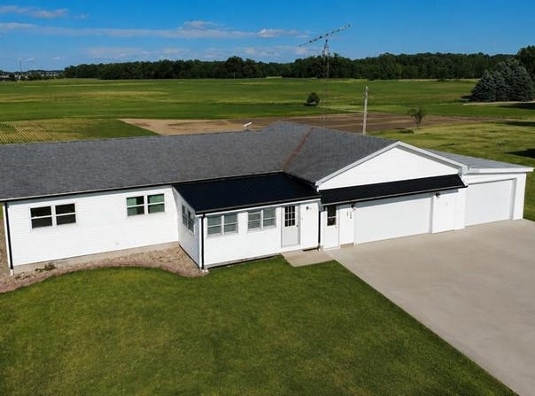 2758 Section Line Road 30 S, Willard, OH 44890
