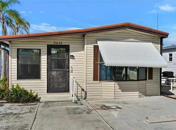 20124 Plum Tree Lane, Estero, FL 33928