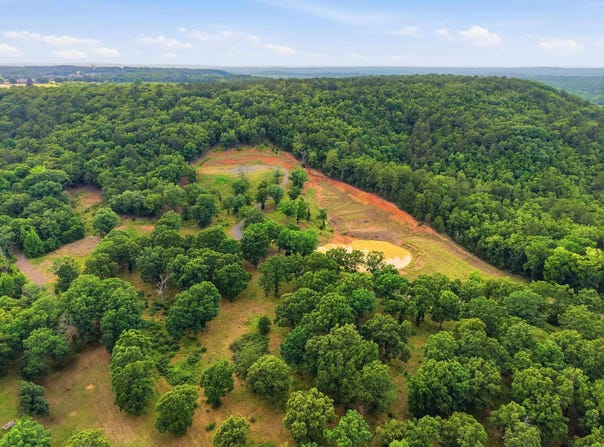 121 Oakstone Heights, Conway, AR 72034