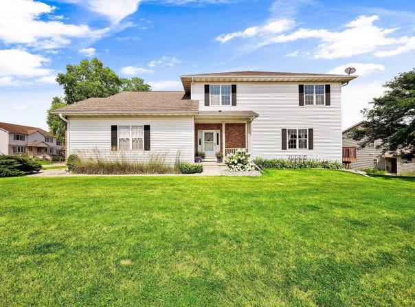 573 Kelvington Drive, Sun Prairie, WI 53590