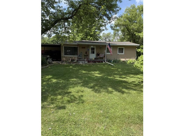 15940 Elmira Street, Lansing, MI 48906