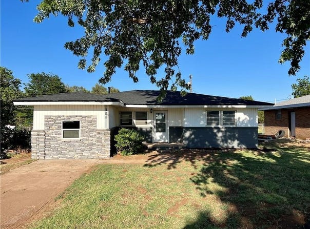 308 S Western Avenue, Dill City, OK 73641