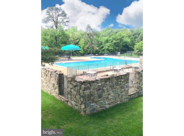 12205 WYE OAK COMMONS CIRCLE, BURKE, VA 22015