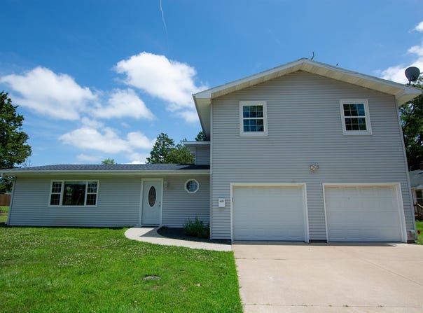 1008 5TH Avenue, Camanche, IA 52730