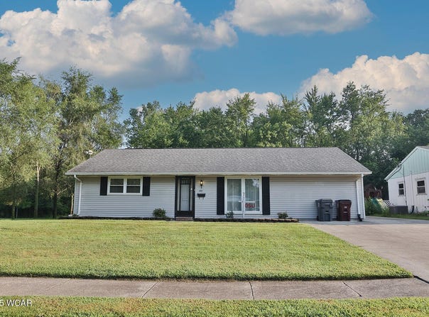 728 Meadowbrook Dr Drive, Lima, OH 45801