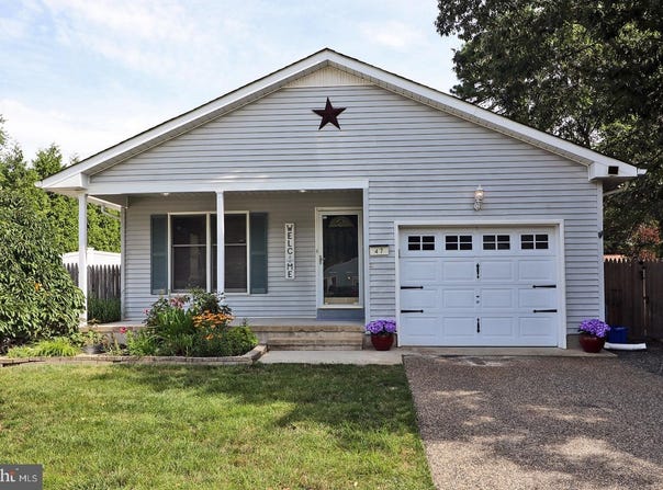 47 CENTRAL AVENUE, WARETOWN, NJ 08758