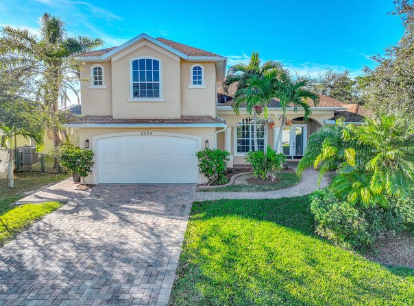 2334 SW Webster Lane, Port Saint Lucie, FL 34953
