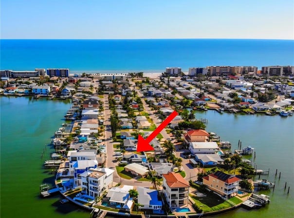 356 144TH AVENUE, MADEIRA BEACH, FL 33708