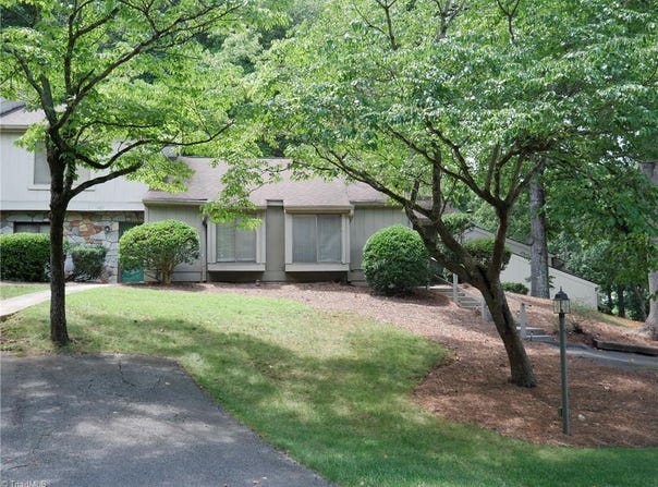 211 Lamplighter Circle, Winston-Salem, NC 27104