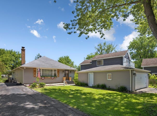 26278 W Blackhawk Avenue, Ingleside, IL 60041