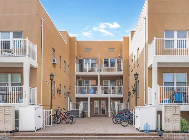 251 W Broadway, Long Beach, NY 11561