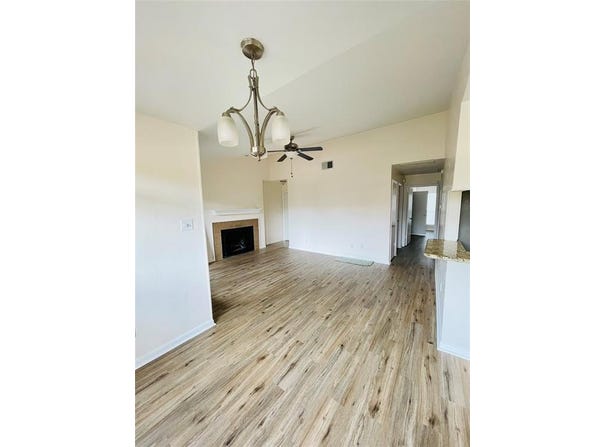 2106 Horizon Trail, Arlington, TX 76011