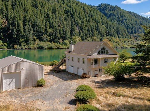 41515 STATE HIGHWAY 38, Reedsport, OR 97467
