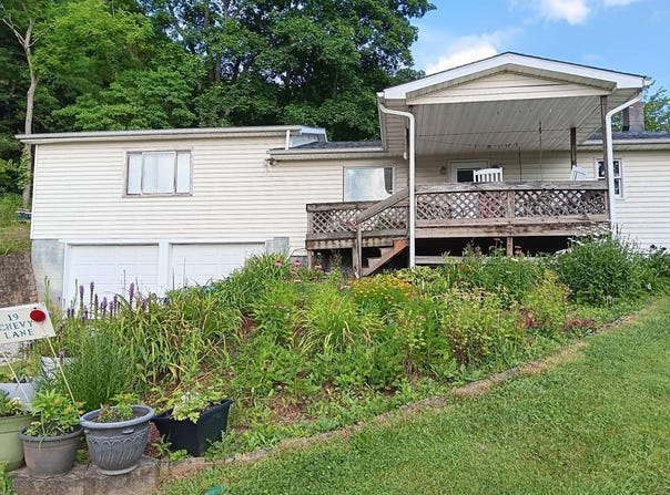 19 Chevy Lane, Moundsville, WV 26041