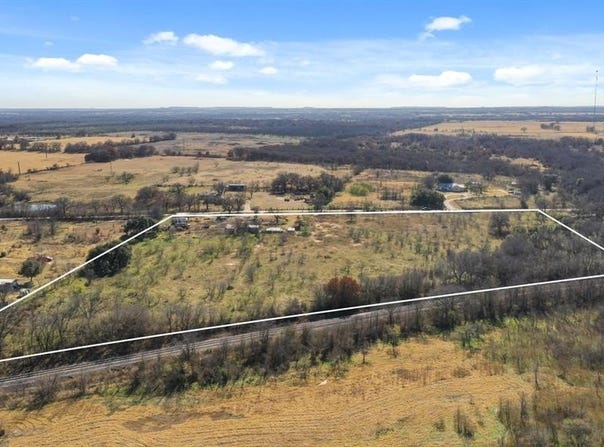 450 County Road 315, Comanche, TX 76442