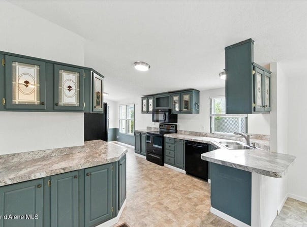 2189 W Yorkshire Ave, Coeur d'Alene, ID 83815