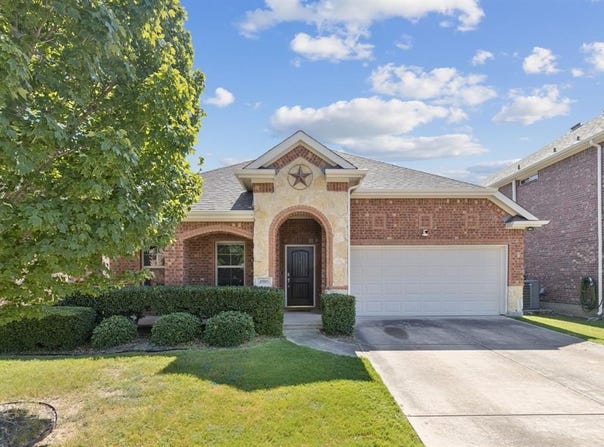 4905 Hidden Pond Drive, Frisco, TX 75036